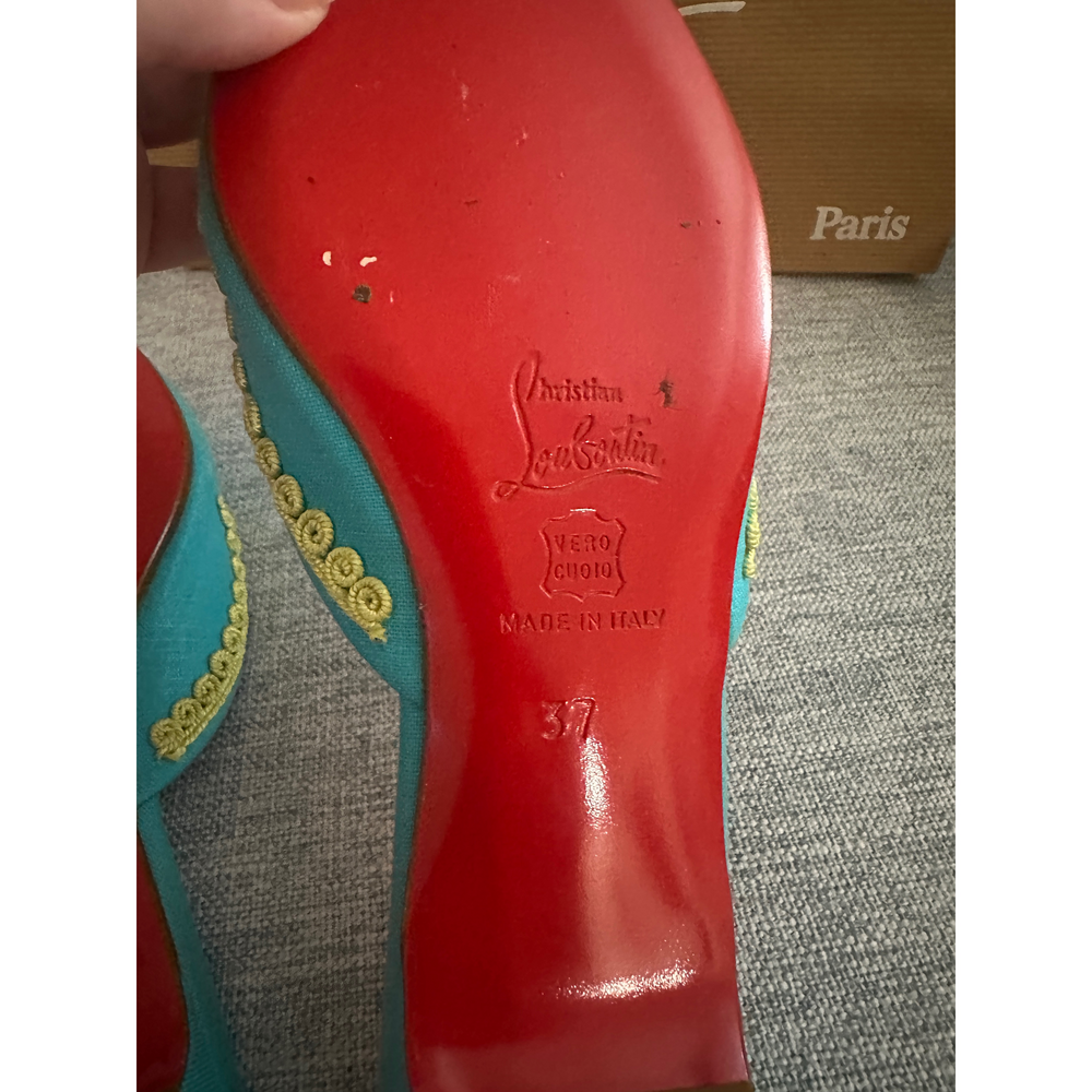 Christian Louboutin embroidered peep-toe slides in turquoise with gold - Picture 5 of 7